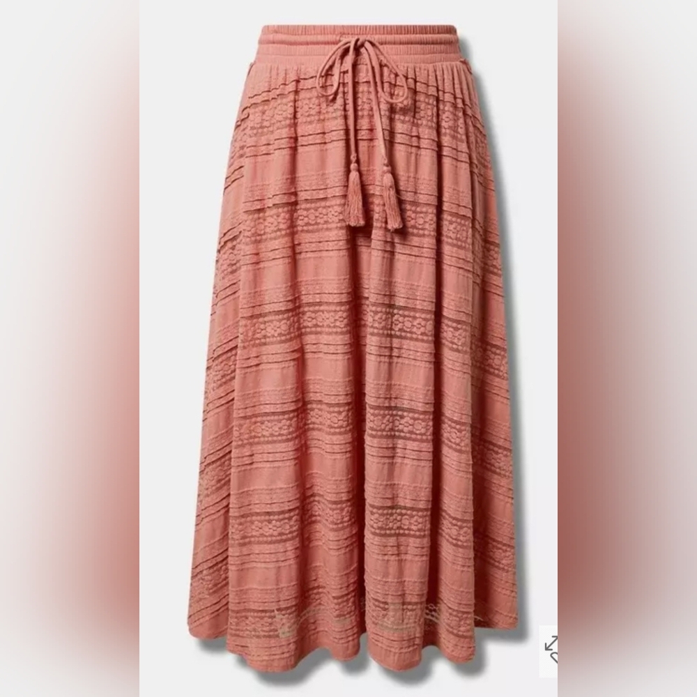 Torrid Textured Maxi Skirt in Warm Pink